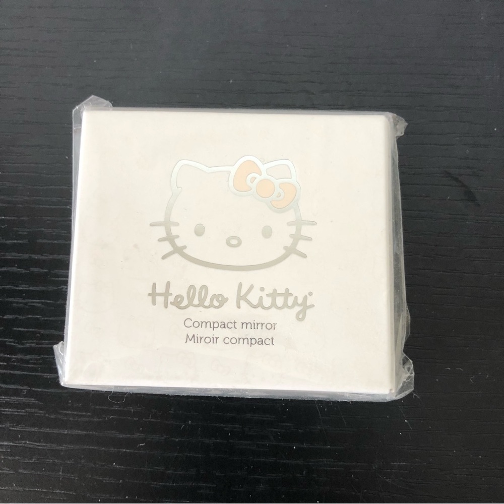 New Hello Kitty Sephora Sanrio Rare Limited Edition Travel Compact Mirror - Picture 2 of 8